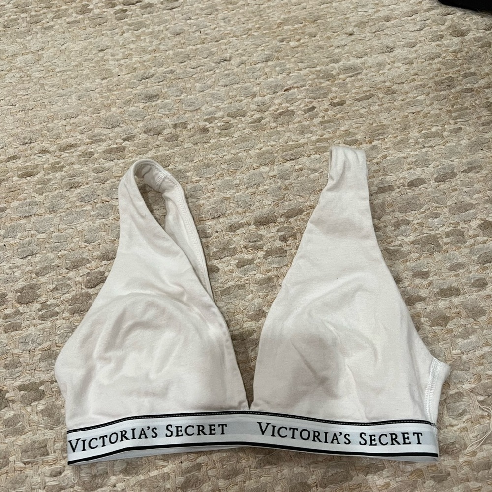 Victoria’s Secret comfort bra (no padding)